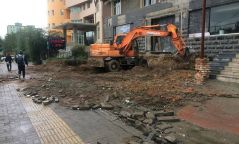 Нийтийн эзэмшлийн талбайд газар шорооны ажил хийж байсныг зогсоожээ