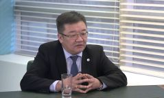 АШУҮИС-ийн захирал асан Г.Батбаатар их хэмжээний мөнгө хувьдаа завшжээ