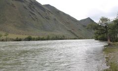Увс нуурын савын Хархираа зэрэг  гол үерийн түвшинг 15-75 см даван үерлэжээ