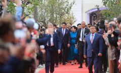Монгол Улсын Ерөнхийлөгч У.Хүрэлсүх “Чингис хаан-Монголчууд дэлхийг өөрчилсөн нь” үзэсгэлэнгийн нээлтэд оролцлоо