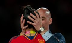 Тамирчнаа үнссэн Испанийн хөлбөмбөгийн холбооны ерөнхийлөгч огцорлоо