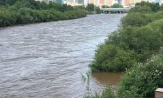СЭРЭМЖЛҮҮЛЭГ: Сэлбэ голын ус Санзай, Дамбадаржаа орчимд үерийн түвшнийг давжээ