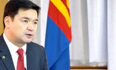 Ч.Сайханбилэг: Настай аавынхаа сэтгэлийг амраахыг, эхнэр хүүхдүүдээ эрхлүүлж нэг үнсэхийг хүсэлгүй л яахав