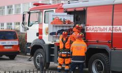 Завхан голын эхээр 17-22 градус, говийн бүс нутгаар 28-33 градус, бусад нутгаар 23-28 градус дулаан байна