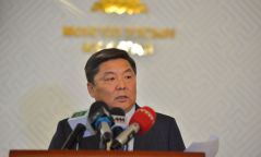 Хонгорыг “хордуулсан” Д.Хаянхярваа Ерөнхий сайд  болохын тулд МАН, төр хоёрыг хордуулж явна  
