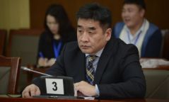 Д.Хүрэлбаатарыг Монгол Улсын Ерөнхий аудиторын албан тушаалаас нь түдгэлзүүлэв