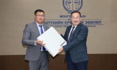 Монголын шүүхэд 1.5 тэрбум төгрөгийн үнэ бүхий төхөөрөмж хүлээлгэж өглөө