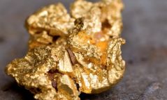 Монгол банк 915.3 грамм төрц алт худалдаж авчээ
