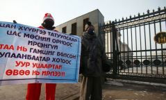 Утаа нь гамшиг болсон Улаанбаатар хотоос уур ууцаартай өвөө нь ирлээ