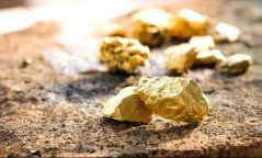 Монголбанк аравдугаар сард 2829 кг үнэт металл худалдан авчээ