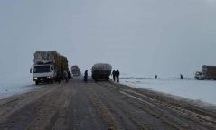 Анхаар: Хөдөөгийн замд халтиргаа гулгаа ихтэй байна