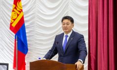 У.Хүрэлсүх: Баруун талдаа жолооны хүрдтэй машиныг хэзээнээс хилээр оруулахыг хориглохоо тодорхой болгох цаг болсон