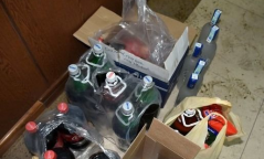 Гар дээрээс архи худалдсан 138 хүнийг 79 сая төгрөгөөр ТОРГОЖЭЭ