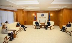 "Модерна" компанийн вакциныг Монгол Улс худалдан авах, хурдан шуурхай тээвэрлэх талаар ярилцжээ