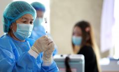 Өнөөдөр дархлаажуулалтын 25 цэг ажиллаж, 14,215 хүнийг вакцинд хамруулна