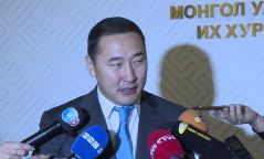 Ж.Мөнхбат: Би их бухимдлаа. Монгол улс мөнгө хүүлдэг хүүлэлтийн орон болж хувирсан