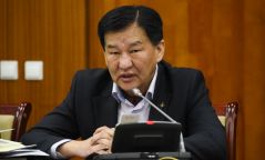 Ц.Даваасүрэн: АНУ-д хорьсон элэгний эмийг  Монгол хүн дээр туршиж байна