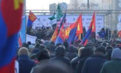 Монголчууд жагсах эрхээ эдэлж сурч байна…