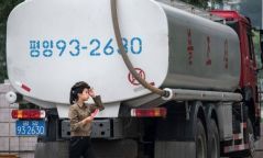 Хятад улс Хойд Солонгосын газрын тосны худалдааг хязгаарлаж, нэхмэлийн худалдааг хориглолоо
