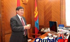 Ч.Хүрэлбаатар: Заавал татвараас зугтаасан мөнгө Монголд орж ирэх албагүй