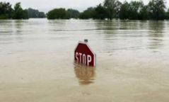 Үерийн аюулаас сэрэмжтэй байхыг анхааруулж байна