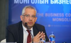 Нийл Сакер: Эдийн засаг бидний тооцоолж байснаас хамаагүй эрчимтэй сэргэсэн