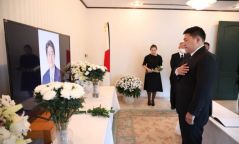 Абэ Шинзогийн дурсгалыг хүндэтгэн Монгол Улсын Ерөнхий сайд Л.Оюун-Эрдэнэ эмгэнэл илэрхийлэв