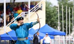 Монгол Улсын Ерөнхийлөгч У.Хүрэлсүх шагайн харвааны асар болон үндэсний сурын талбайд зочлов