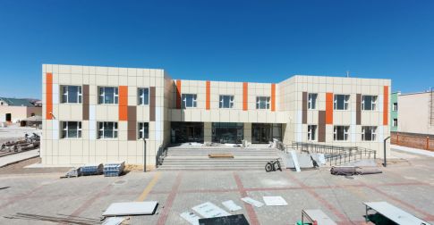 Тахилтын бага сургууль, цэцэрлэгийн цогцолборыг ирэх 8 дугаар сард ашиглалтад оруулна