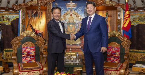 Монгол Улсын Ерөнхийлөгч У.Хүрэлсүх БНСВУ-ын Элчин сайдыг хүлээн авч уулзав